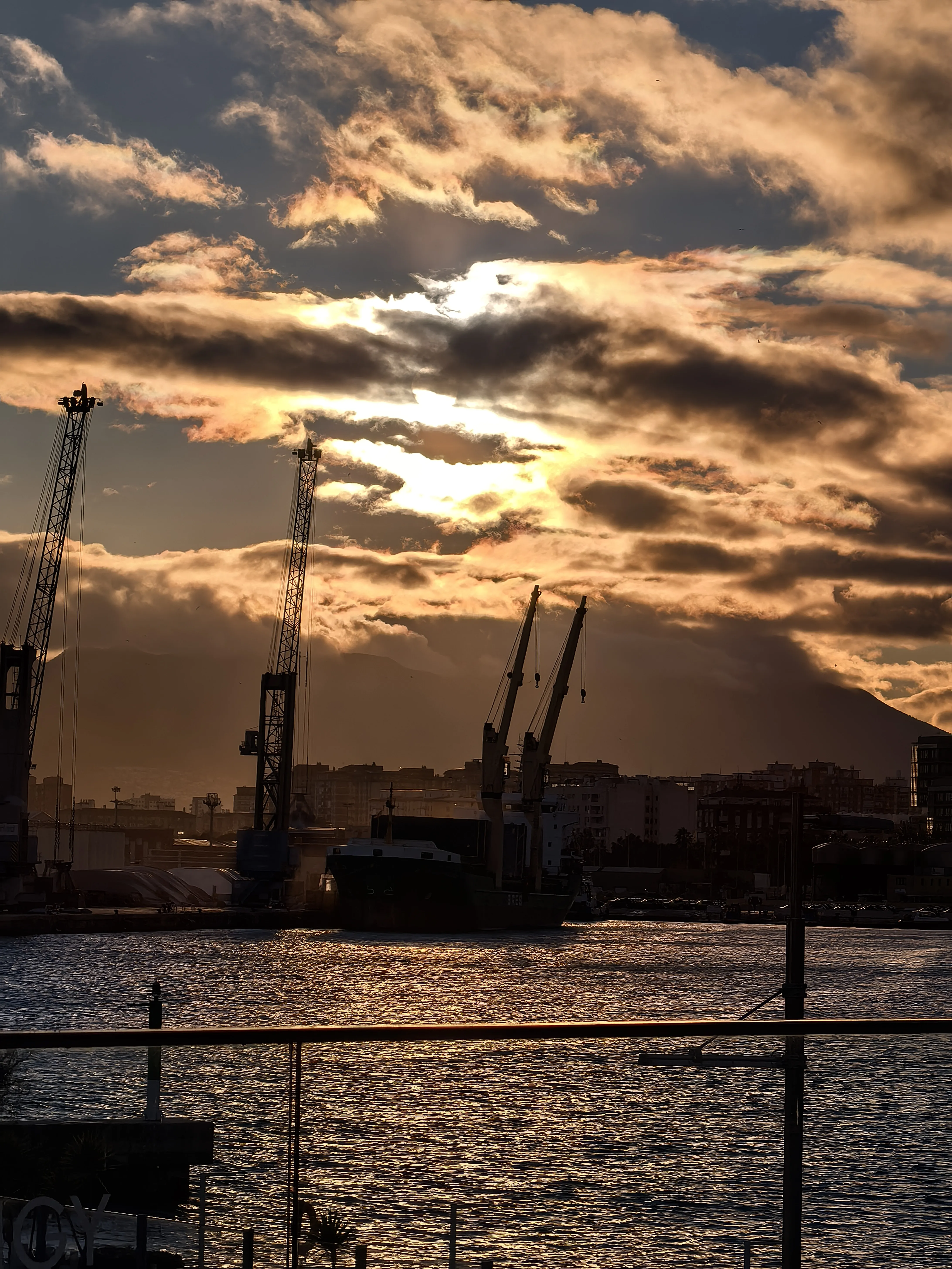 HUAWEI Pura 70 Ultra - System Aparatów - IMG_20251117_173254.webp